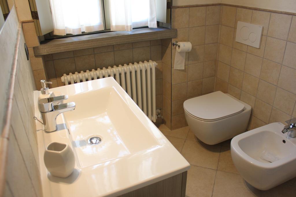 Hostel Del Gal Clusane 외부 사진