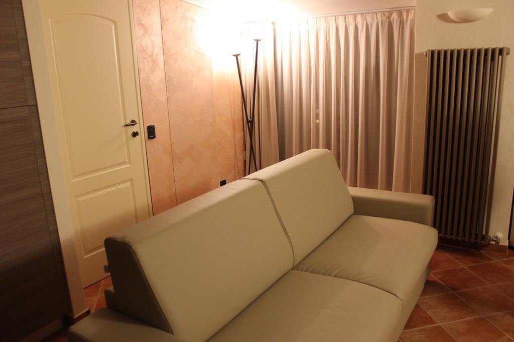 Hostel Del Gal Clusane 외부 사진